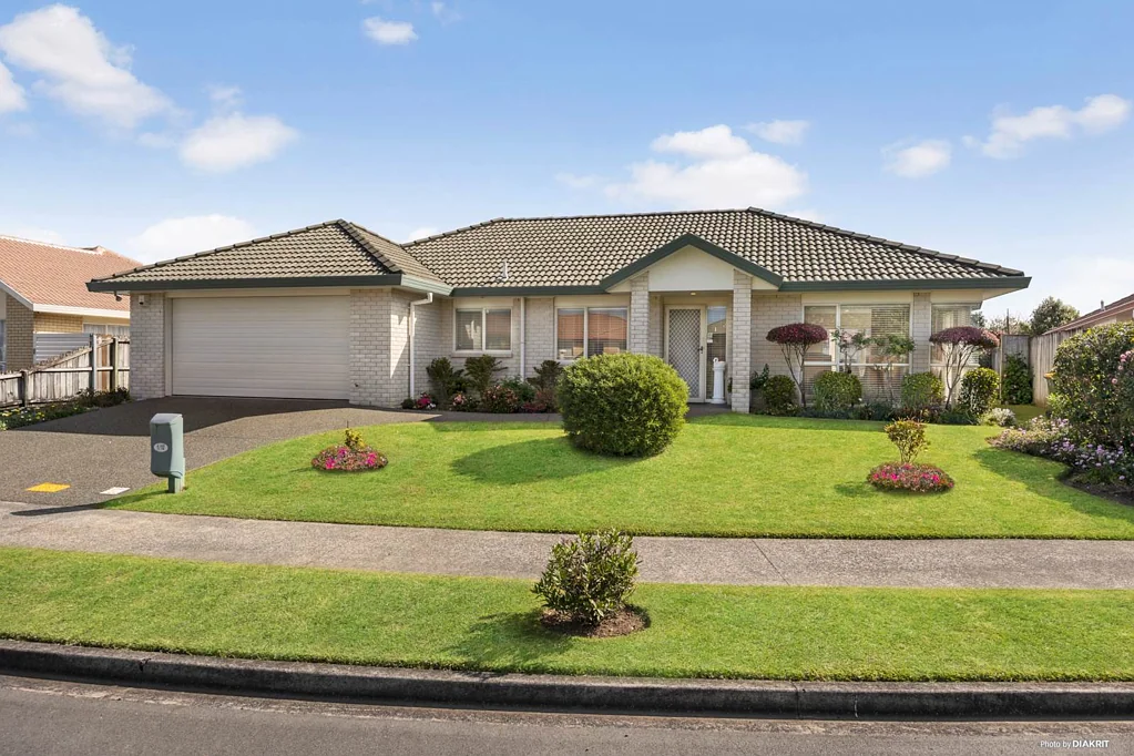 1/12 Arrathorne Place, Northpark, Manukau City, Auckland