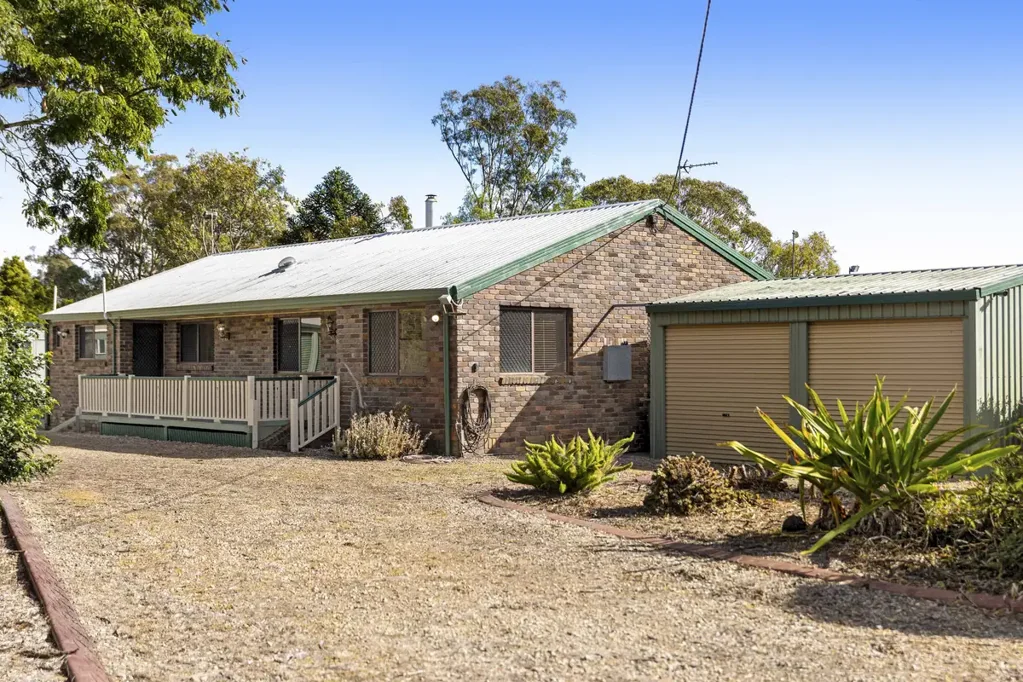 Exquisite Family Home with Charming Views!
