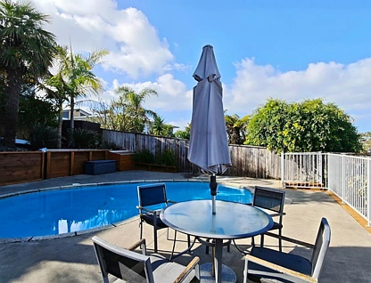 9 King Richard Place, Browns Bay, North Shore City, 4房, 3浴, 整租独立别墅