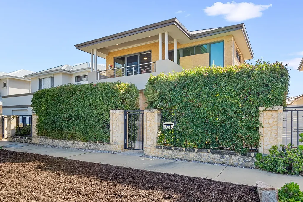 Burns Beach 4Habitaciones Lights, Camera, AUCTION !! First chance to view this Saturday 10am-10:30am