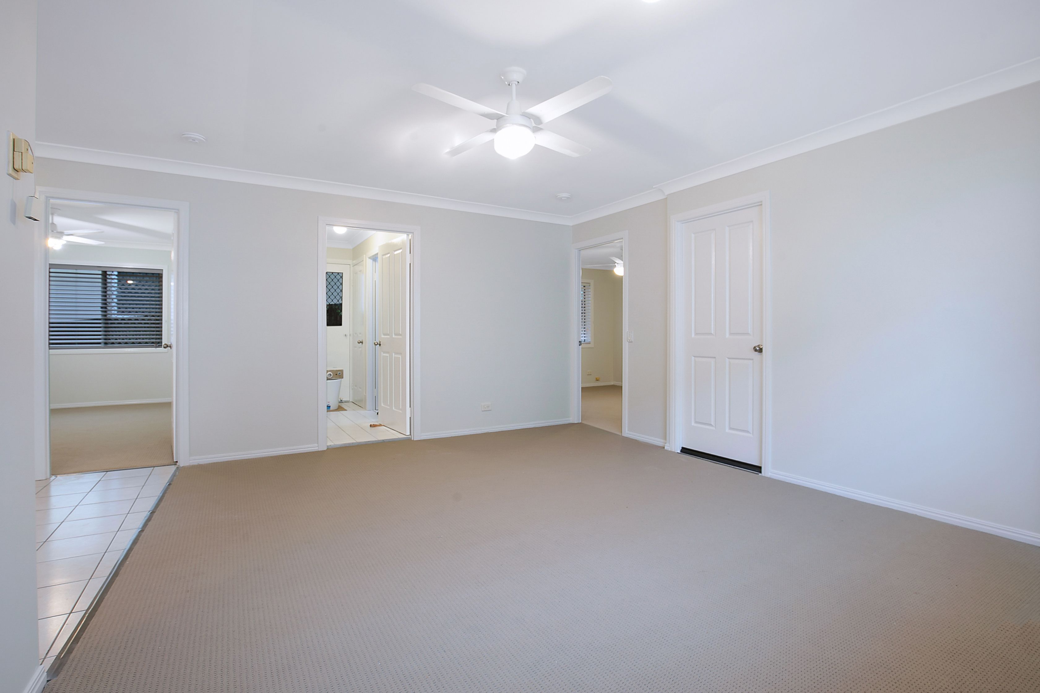 46 ASHTON ST, CAMP HILL QLD 4152, 0 Kuwarto, 0 Banyo, Unit