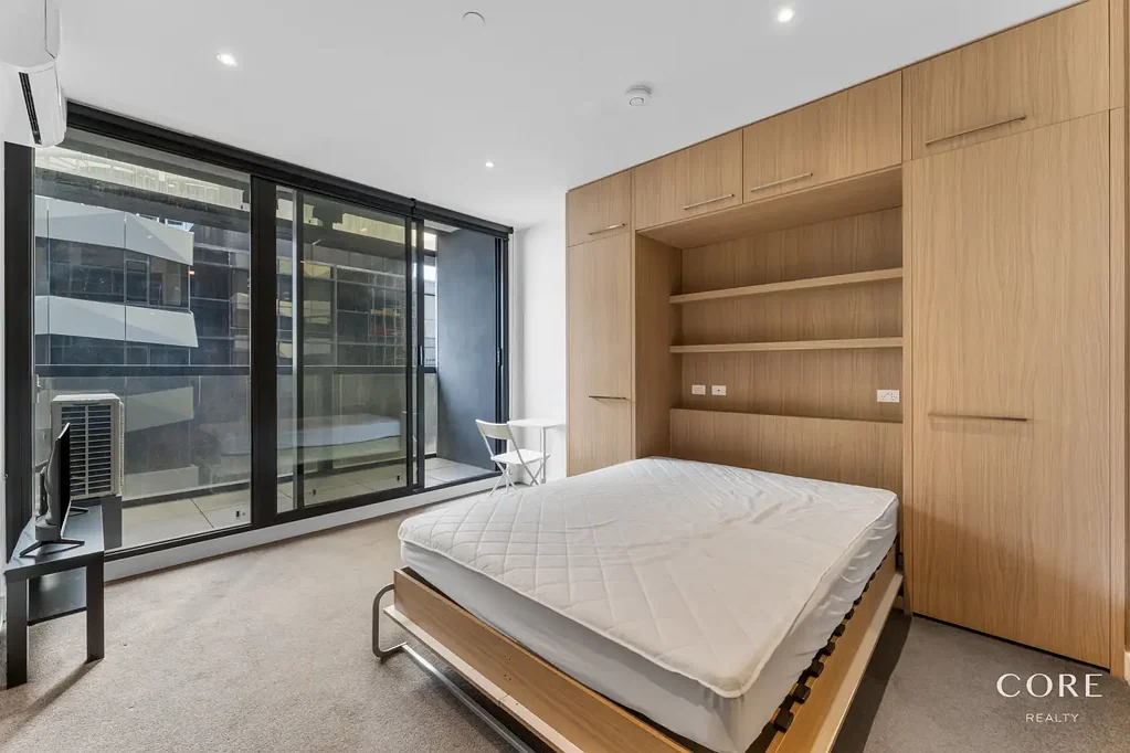 Furnished Studio Apartment Available Now!