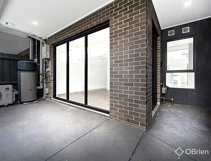 12 Tomkins Walk, Sydenham, VIC 3037, 1房, 1浴, House