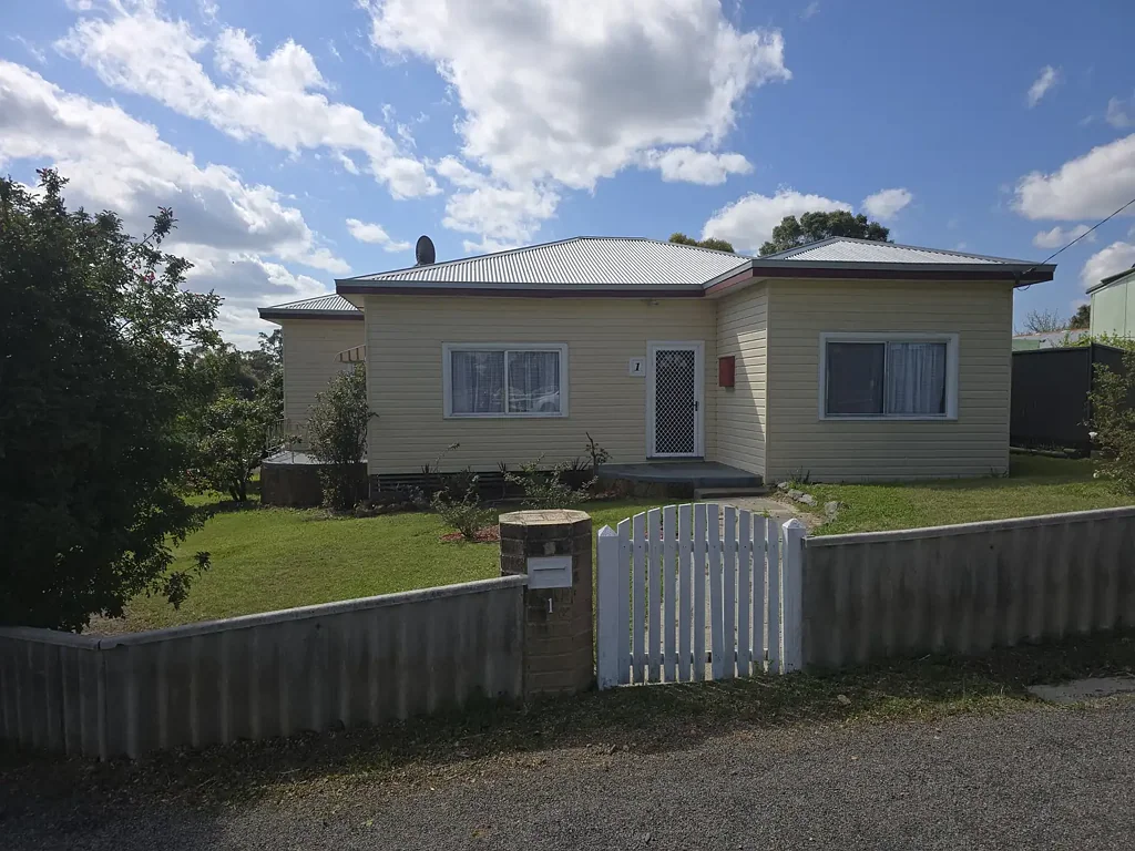 Mount Barker 3 Slaapkamer CHARACTER HOME - MOVE STRAIGHT IN
