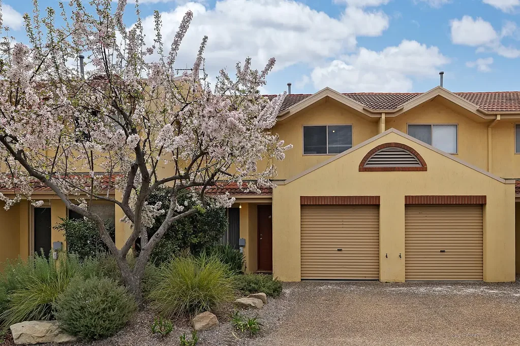 28/14 Federal Highway, Watson, ACT 2602