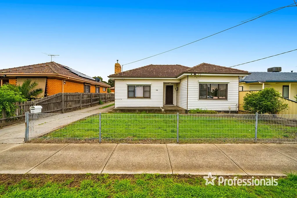 Sunshine North 3 Bedroom Prime location, quiet neighborhood...