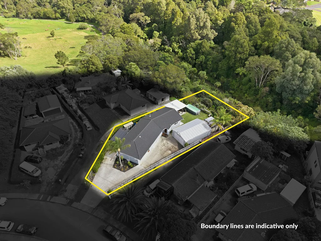Henderson 5房 私享绿洲｜909㎡阔地+MHS分区，开发潜力无限 Your Private Oasis with 909sqm of Potential!