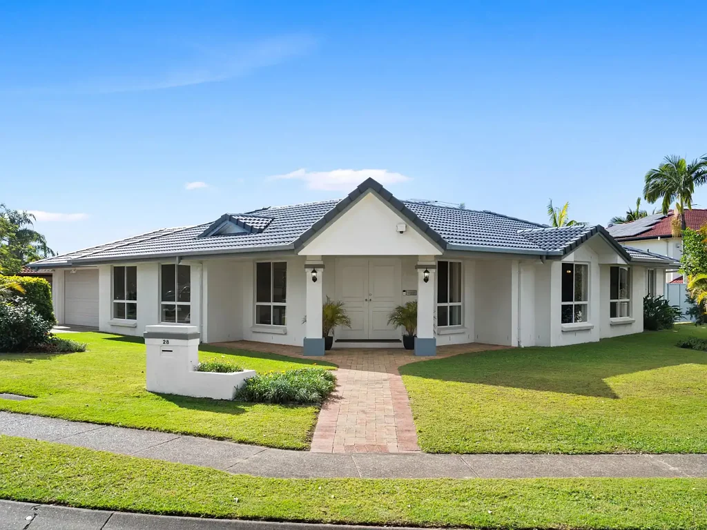 Spacious Family Living on a Generous Corner Block in Calamvale