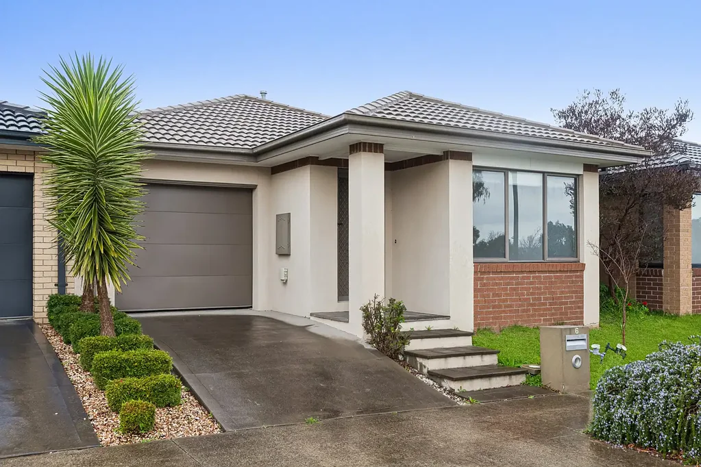 Beveridge 3房  Perfectly Positioned Parkside Living