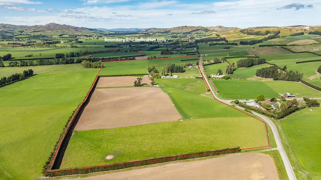 Waikari  Versatile, Immaculate, with Stunning Views