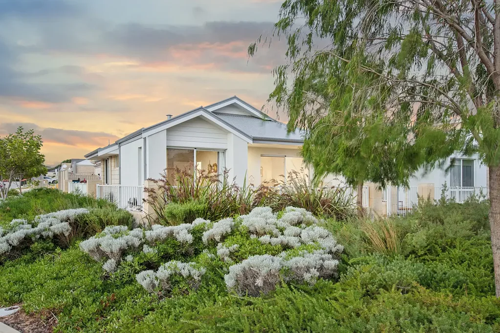 11 Piran Lane, Coogee, WA 6166