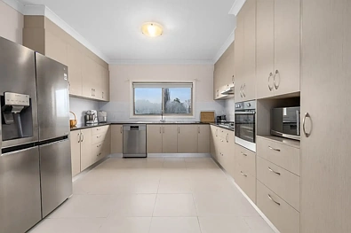 Cooma 4 Slaapkamer 4 Bedroom Brick Home – Great Value & Convenience