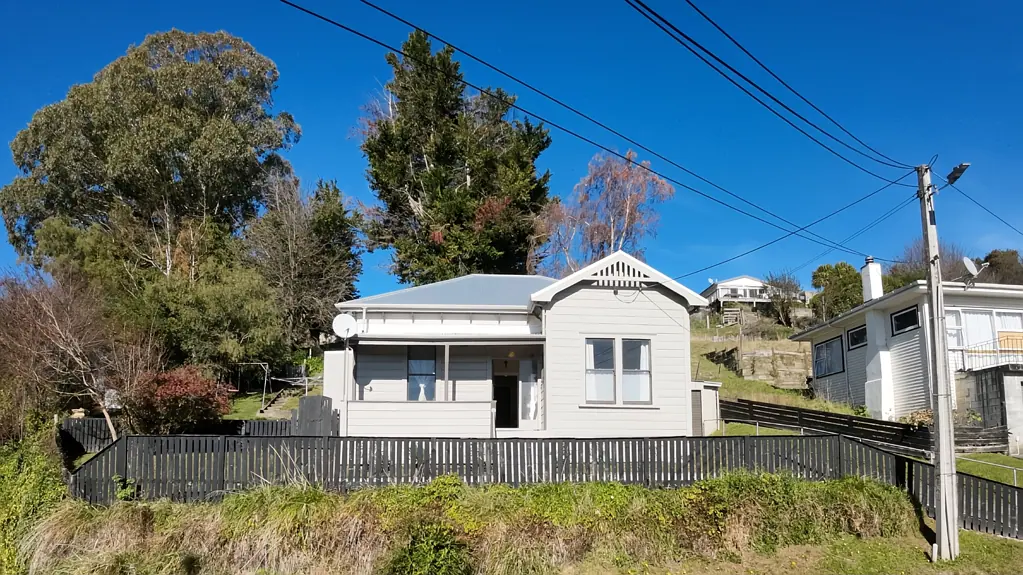 Taihape and Surrounds 3房  Character Villa with Stunning Mountain Views