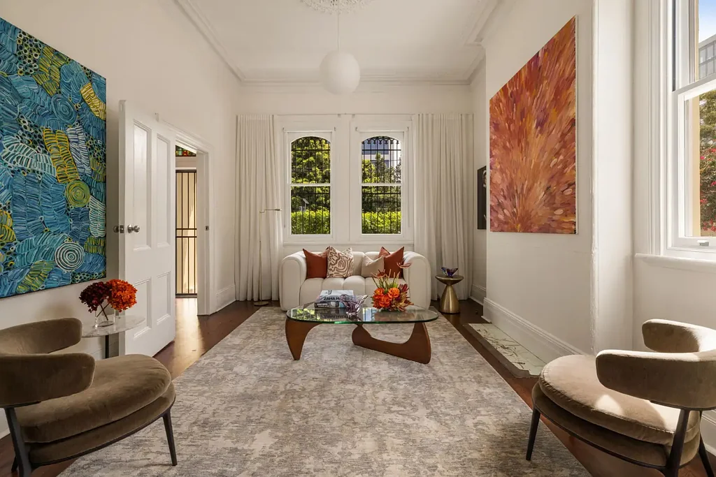 Redfern 4Kwarto Prized North-End Terrace of Grand Scale