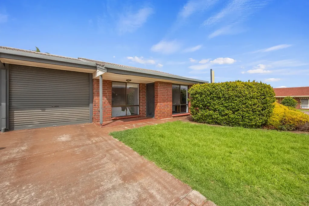 10/2 Woodcock Place, Morphett Vale, SA 5162