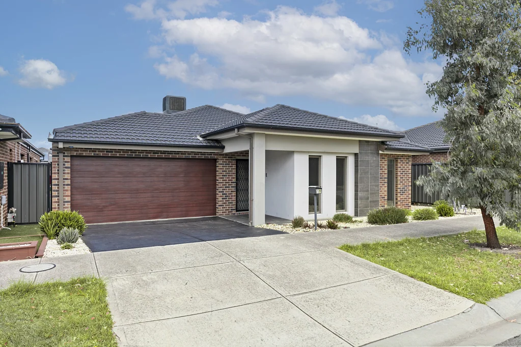 19 Bombala Crescent, Craigieburn, VIC 3064