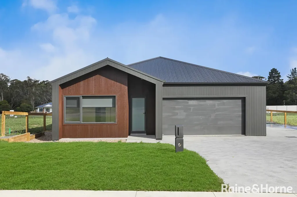 Brand New Family Home!