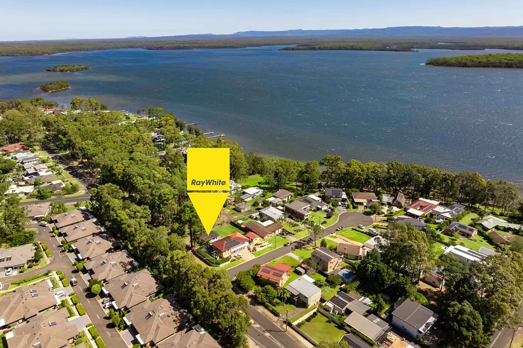 St Georges Basin 2 Bedroom Island Point Gem