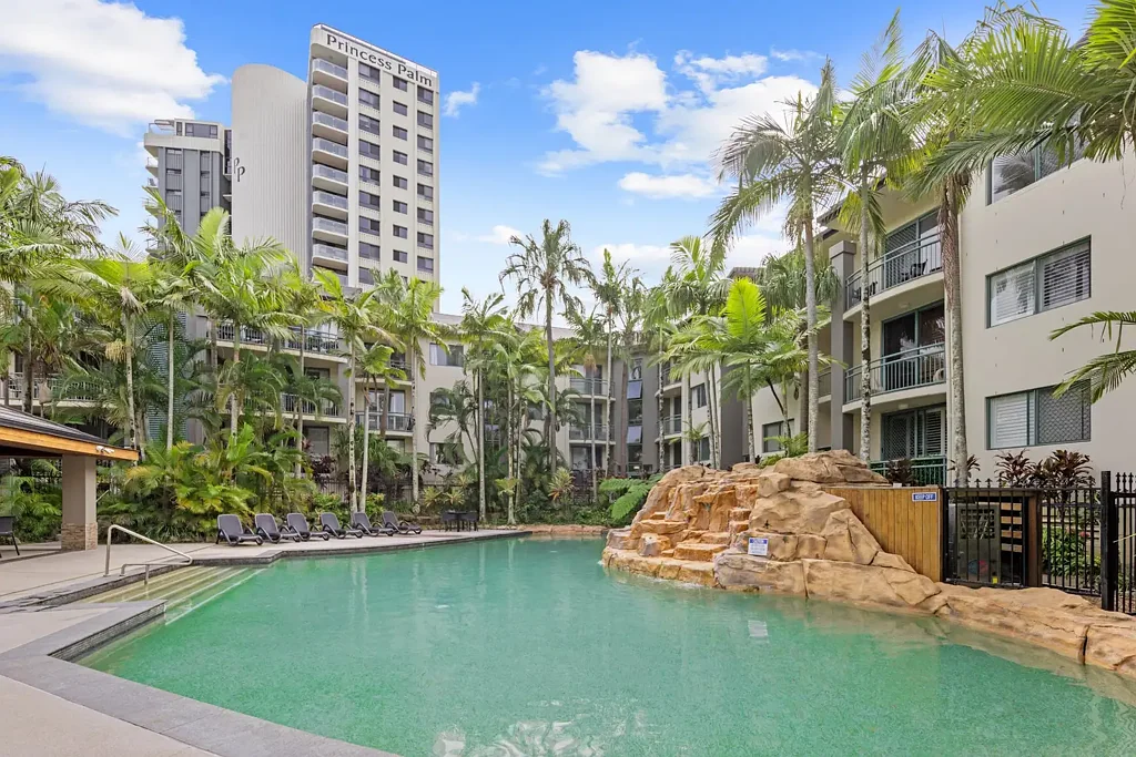 95/955 Gold Coast Highway, Palm Beach, QLD 4221