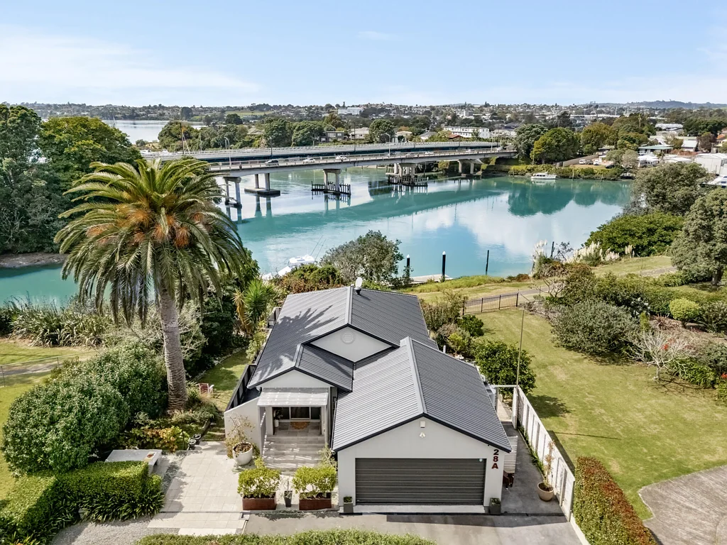 Mount Wellington 3房  Exquisite Water Views | Upscale Living