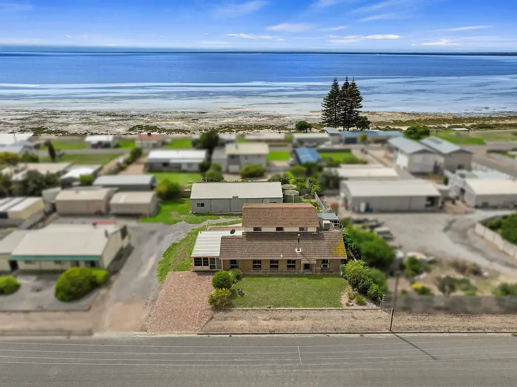 Point Turton 5 Slaapkamer Family or Holiday Home by The Sea