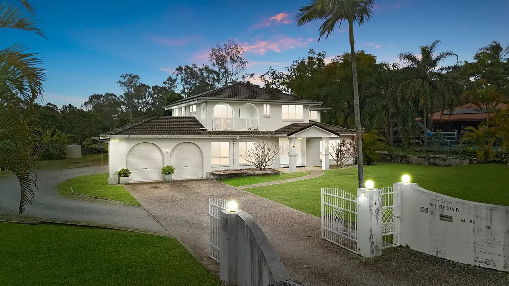 Park Ridge South 4 Bedroom Lifestyle, Land & Future Development Potential (STCA)