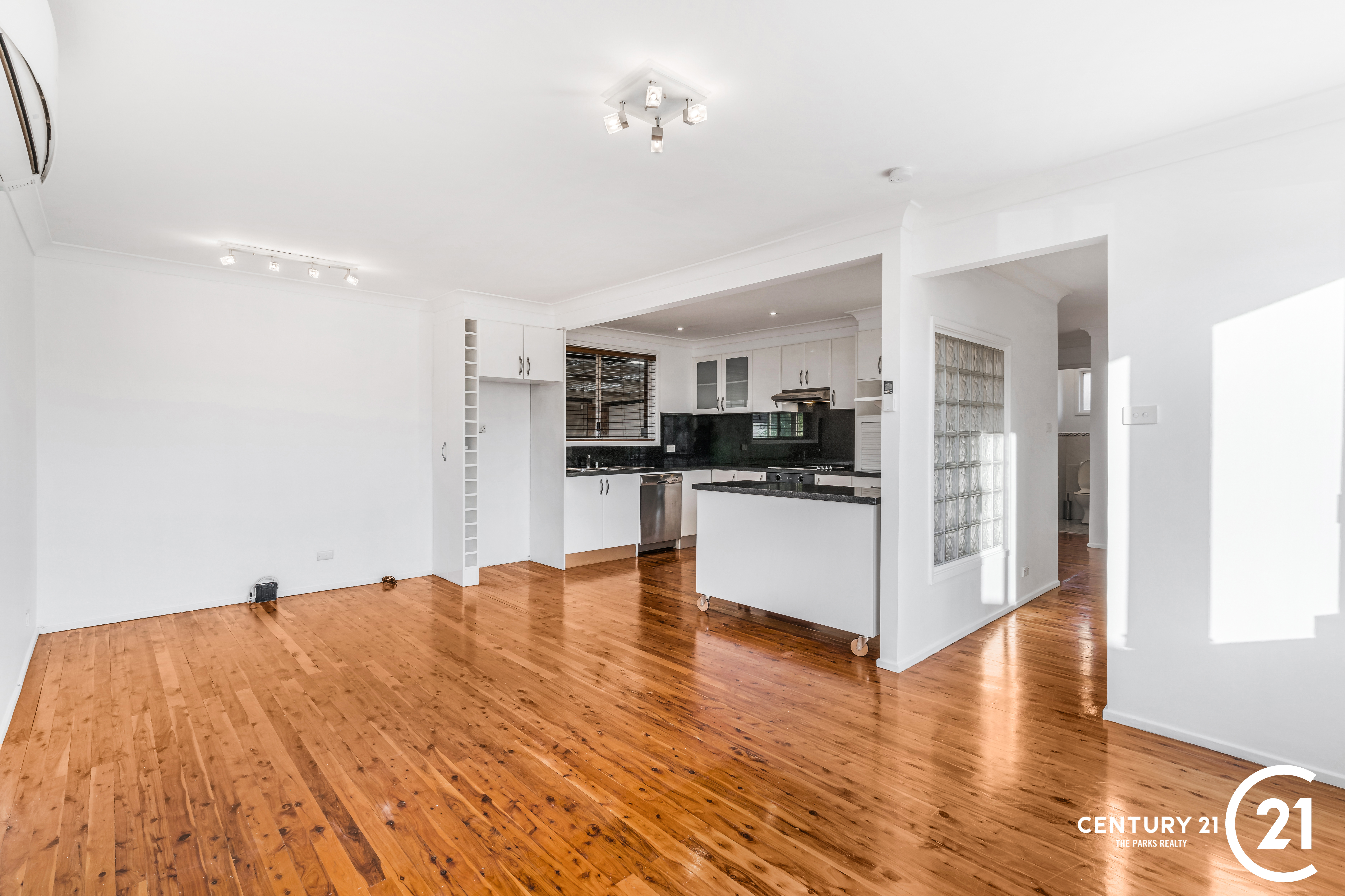 15 DRANSFIELD RD, EDENSOR PARK NSW 2176, 0房, 0浴, House