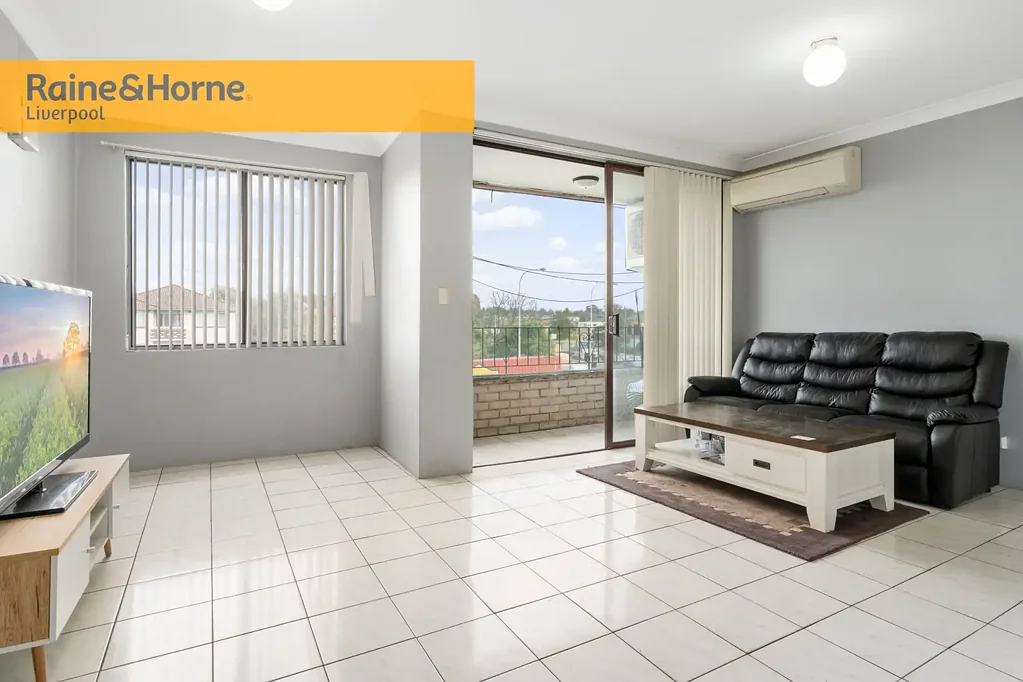 Liverpool 2 Bedroom 2 Bedroom Home or Investment!