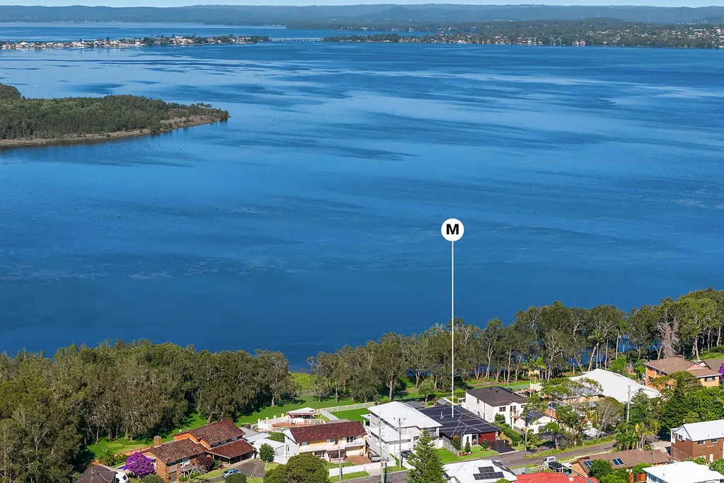 16 Diamond Head Drive, Budgewoi, NSW 2262