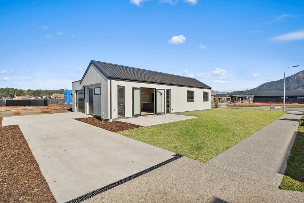 Lake Hawea 3房  New build - ready for immediate possession