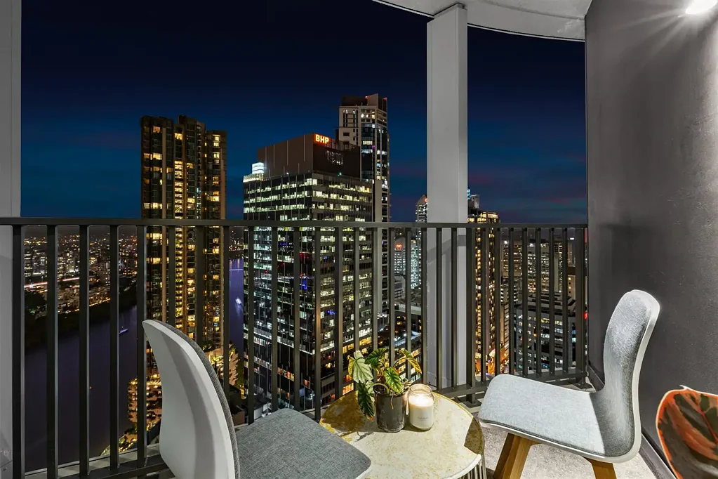 Brisbane City 1침실 High-Level One-Bedroom Apartment with Stunning River & Story Bridge Views
