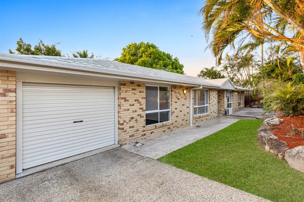 4 Jager Place, Edens Landing, QLD 4207, 4 habitaciones, 2 baños, House