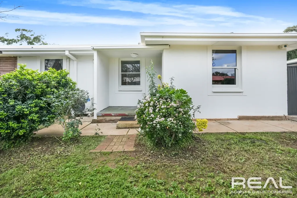 Elizabeth North 4房  Exciting opportunity!! Quality 3 bedroom home + self contained granny flat