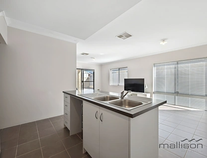 7 Tavistock Crescent, Lynwood, South East Perth, 3 Bedrooms, 2 Bathrooms, House