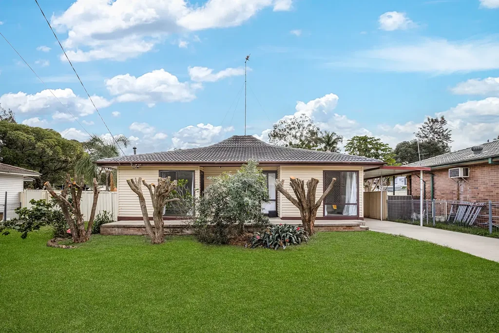 66 & 66A Torres Crescent, Whalan, NSW 2770