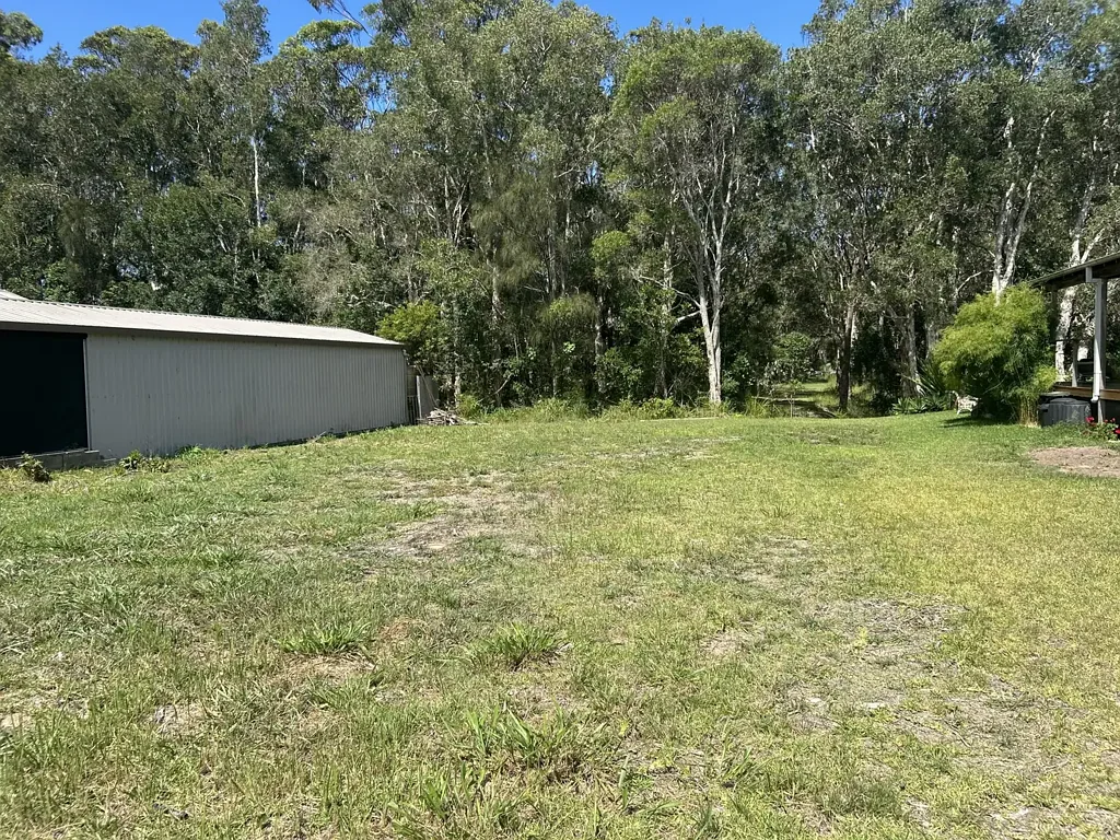 Diamond Beach Easy living backing onto reserve