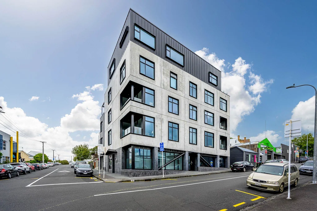 Ponsonby BOUTIQUE PONSONBY OFFICE