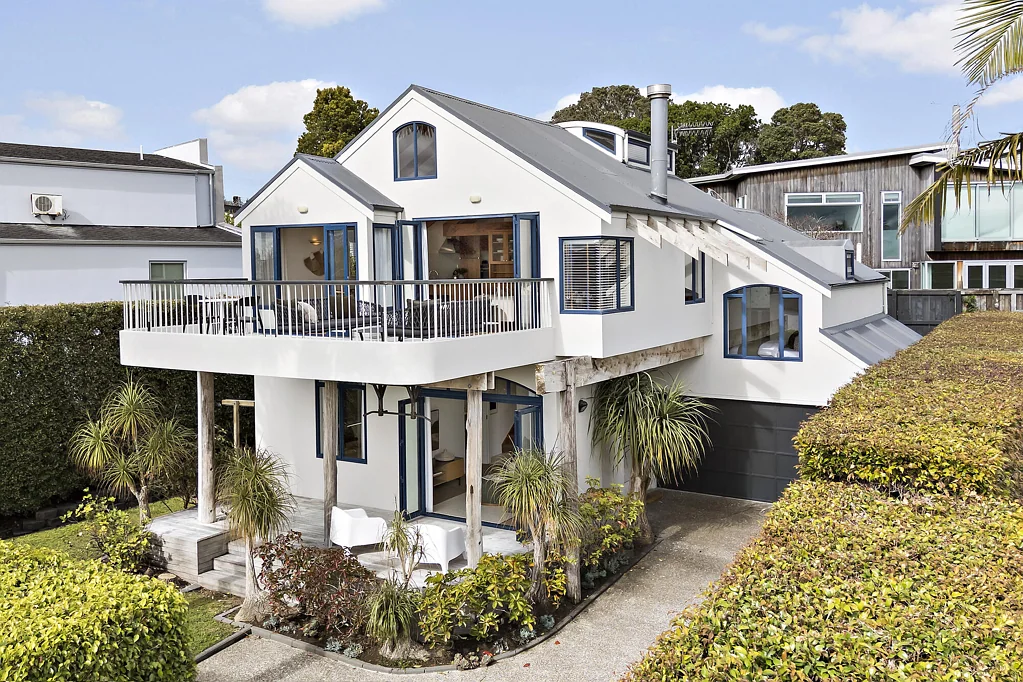Mission Bay 4房  Elevated Family Living with Stunning Harbour Views