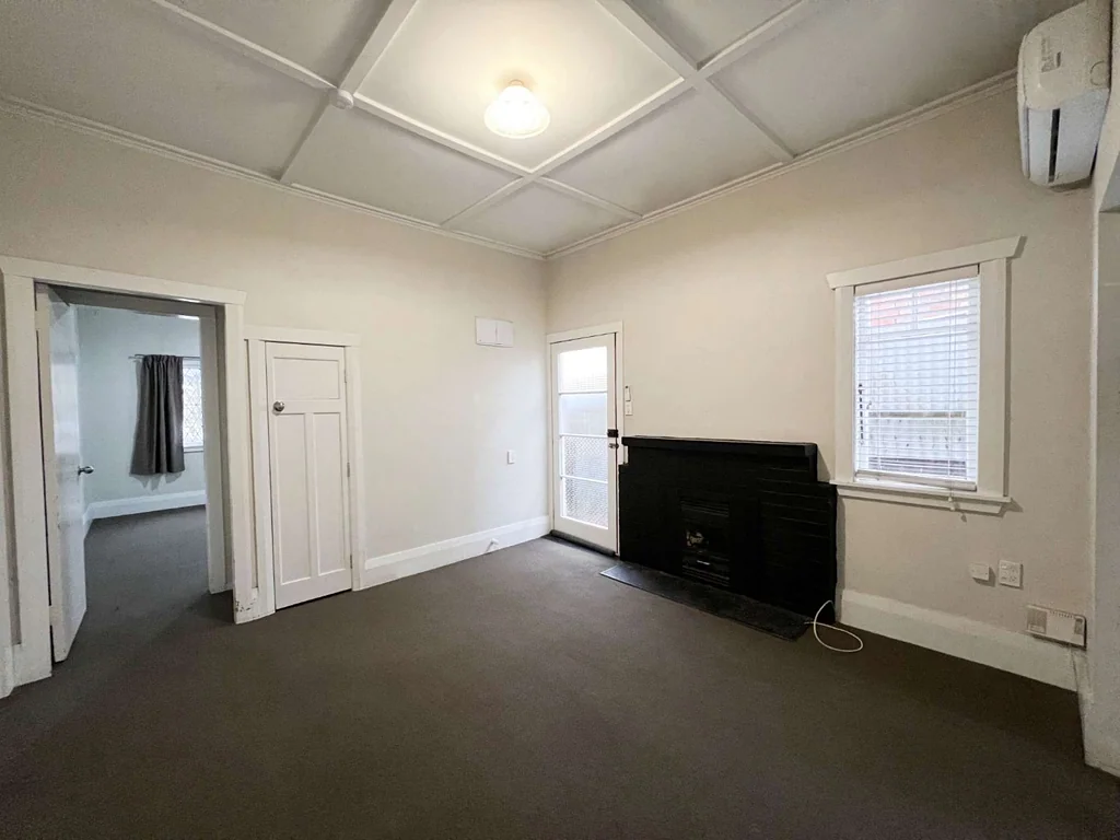 Private & Comfortable Character Unit