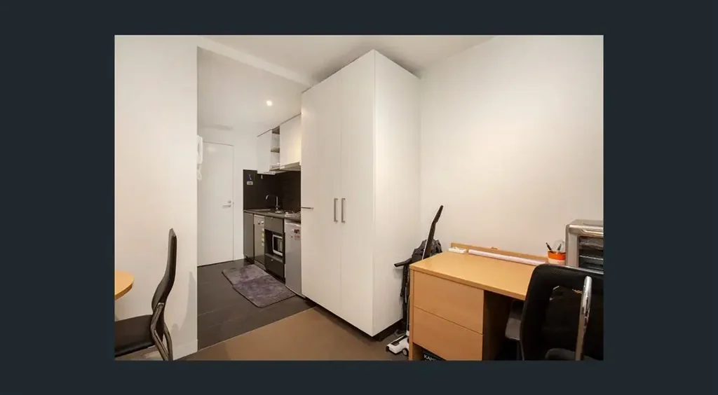 Furnished Chic Studio Living in the Heart of North Melbourne 410 per week