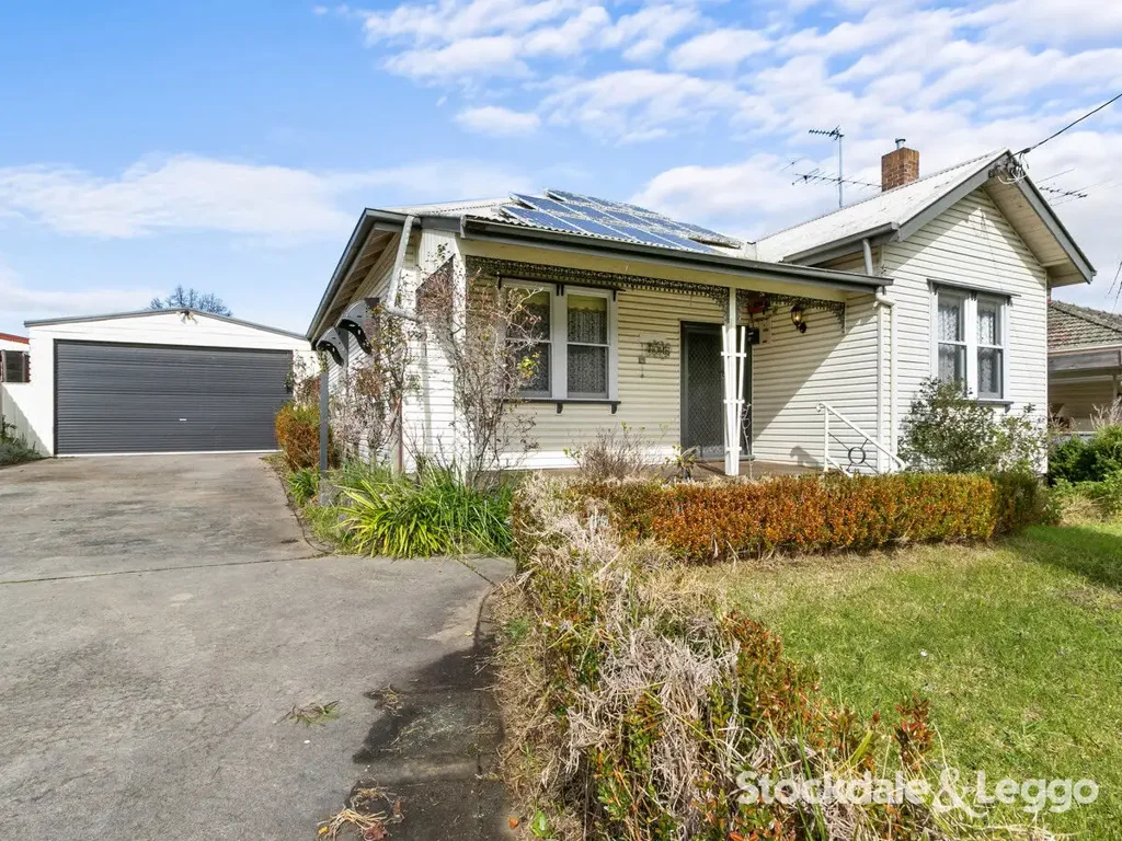 11 Avondale Road, Morwell, VIC 3840
