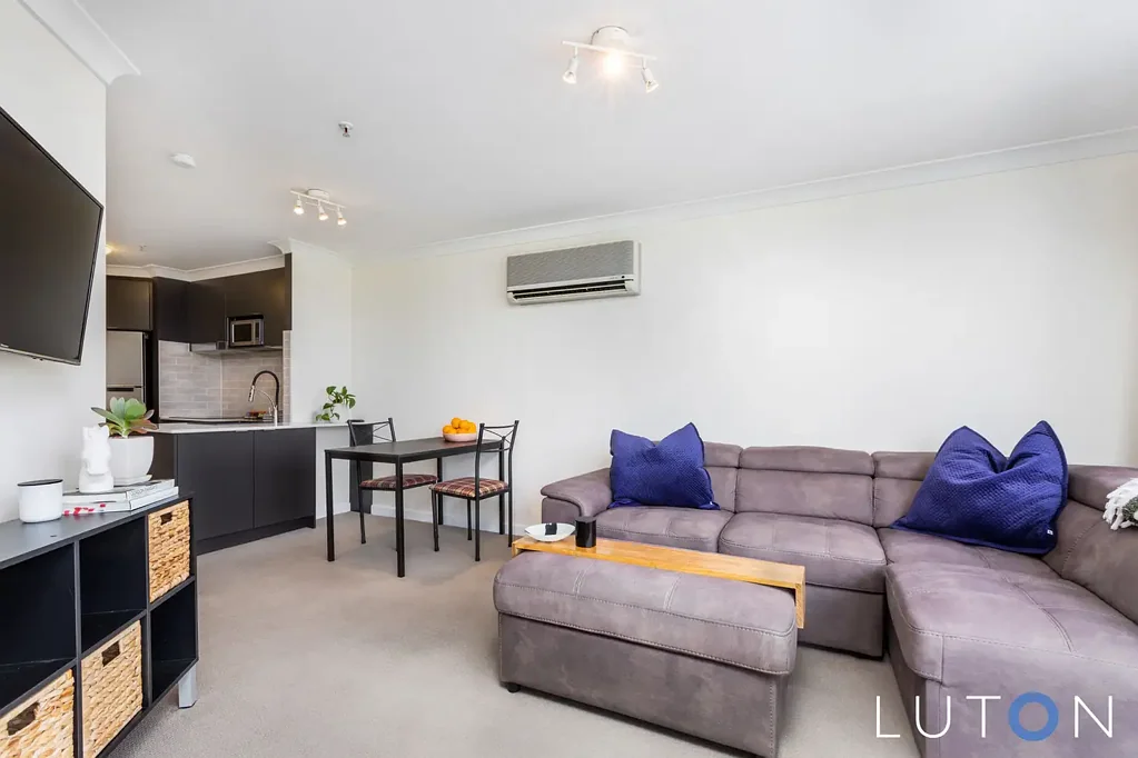 Fully Furnished Apartment in the heart of City!