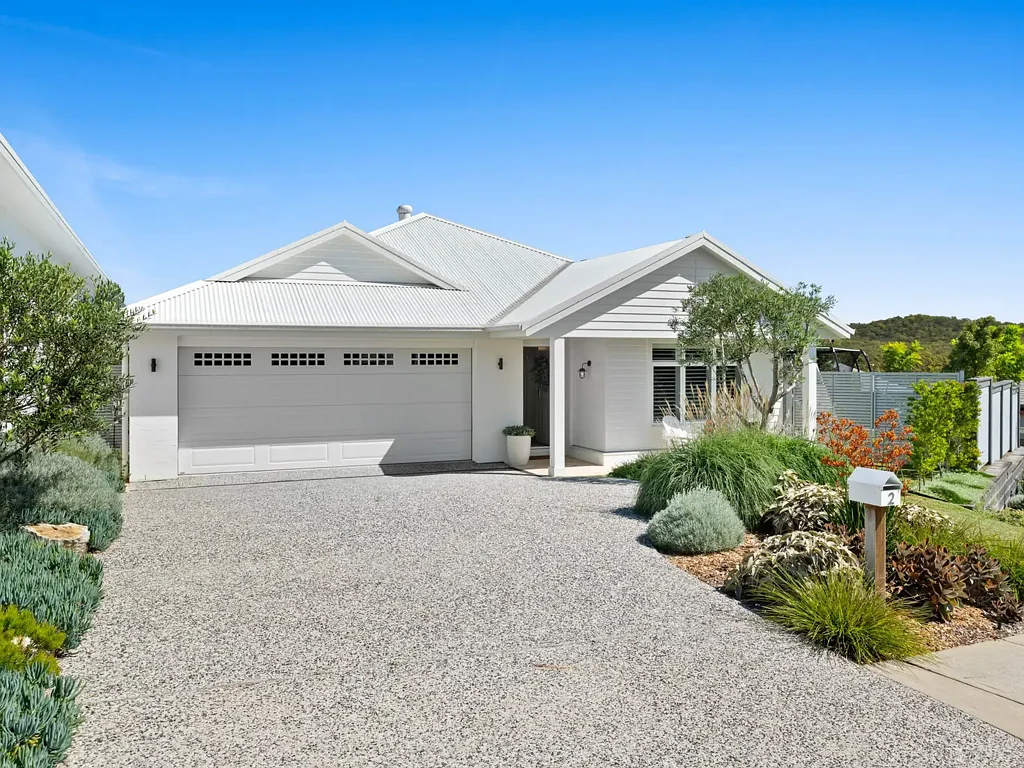 2 Outrigger Drive, Teralba, NSW 2284