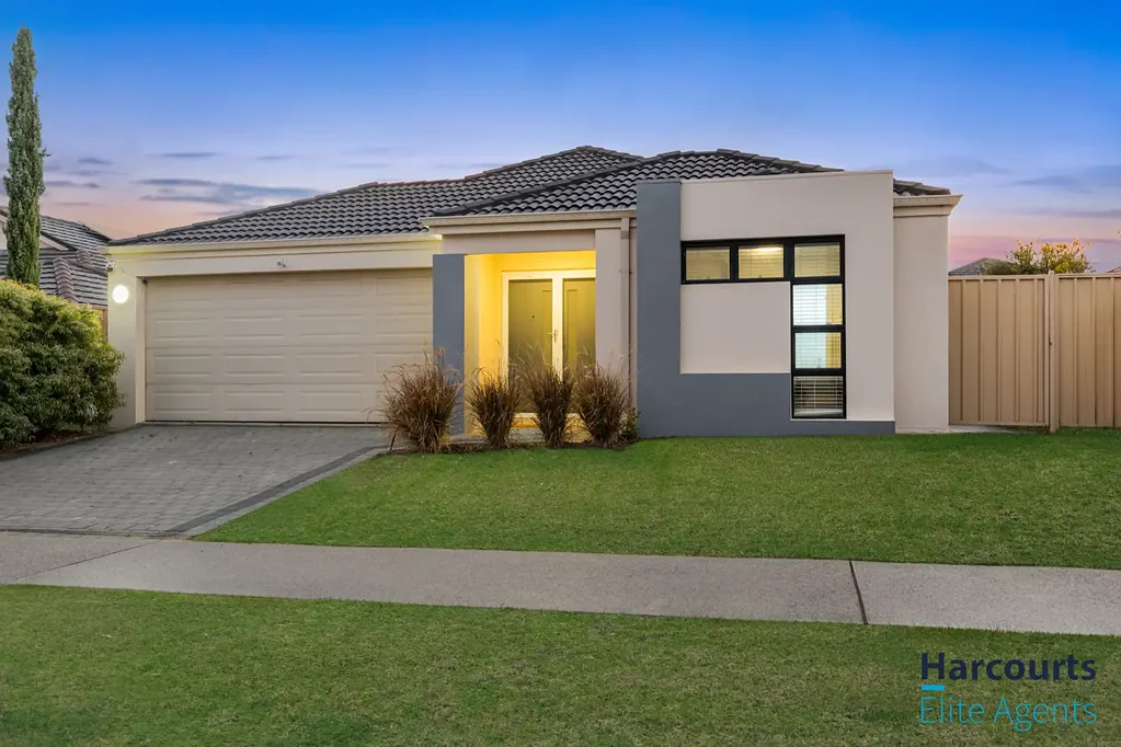 Bertram 4બેડરૂમ Contemporary Family Living with Theatre and Alfresco Entertaining