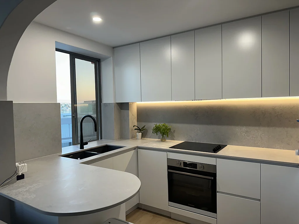 Live the Bondi Dream - 4 month Beachfront Stay
