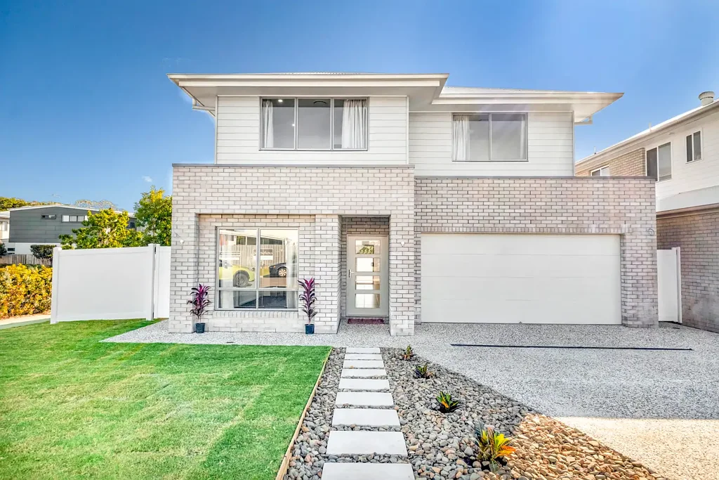 Room for the family and close to school!