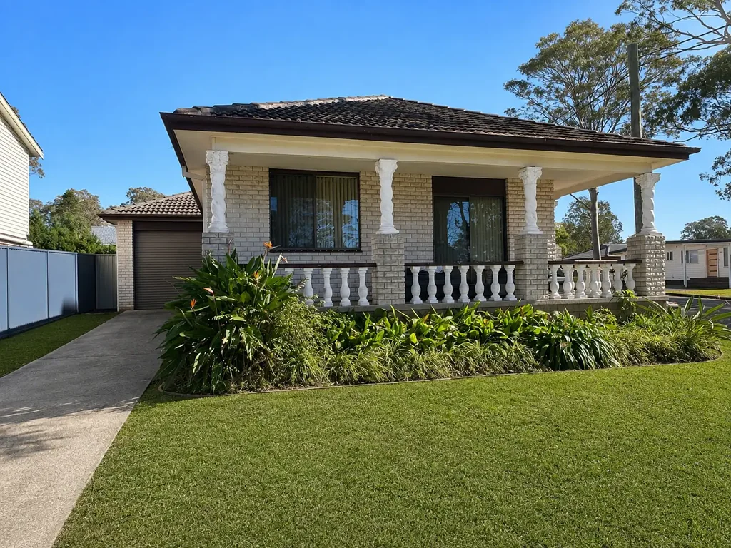 Family Home with 2 Single Garages