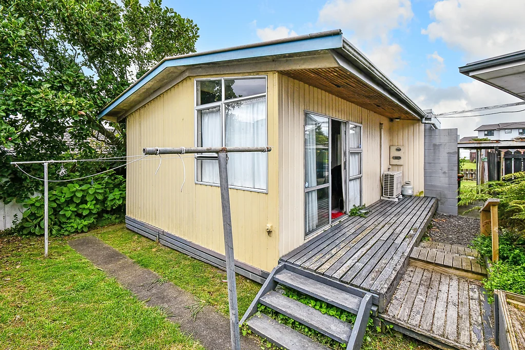 2/2 Dagenham Street, Manurewa, Manukau City, Auckland