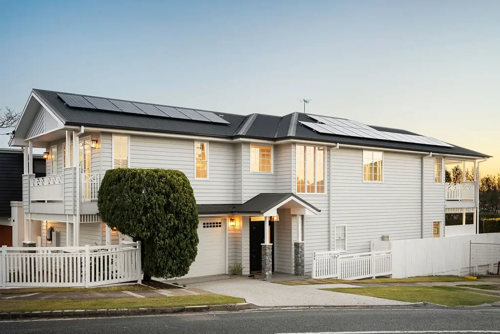 Clayfield 4कमरा Brand New Hampton's Style Home with City Views