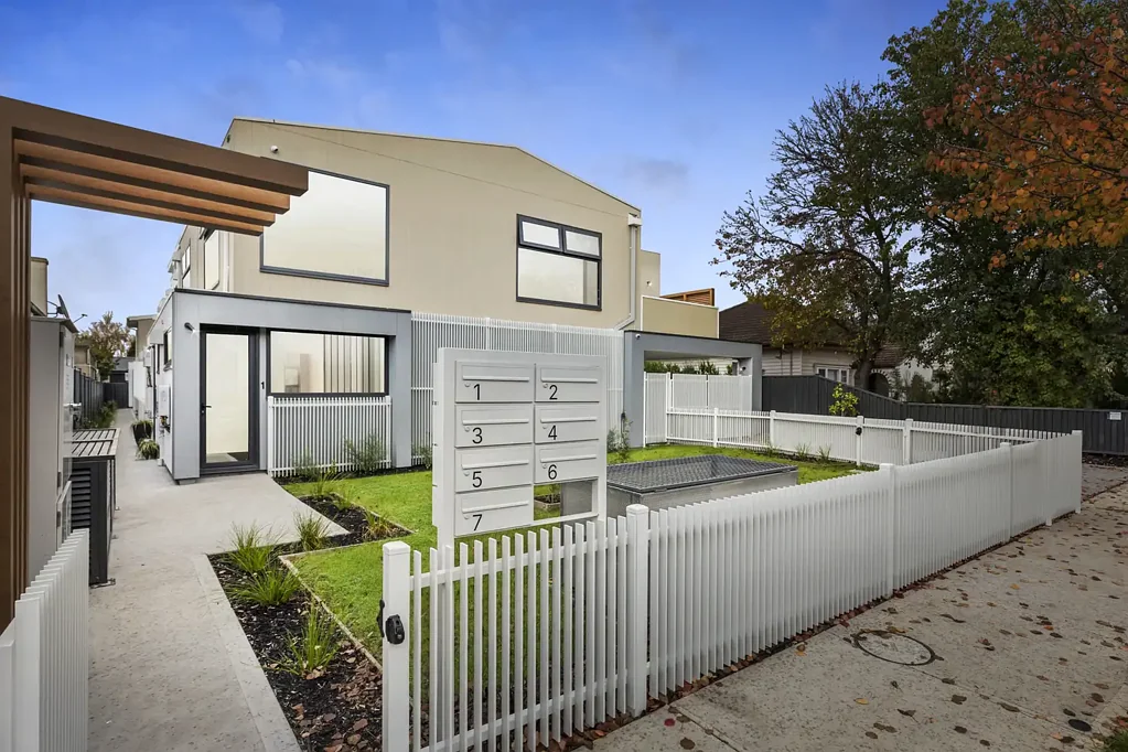 Maidstone 2غرفة نوم Brand New - Sleek Spaces, Supreme Setting